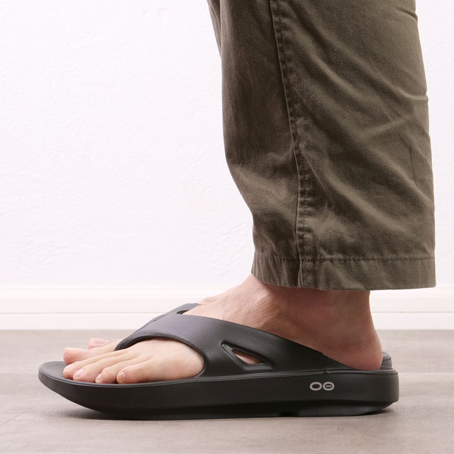 OOFOS（ウーフォス） 6か月保証 ウーオリジナル Ooriginal メンズ