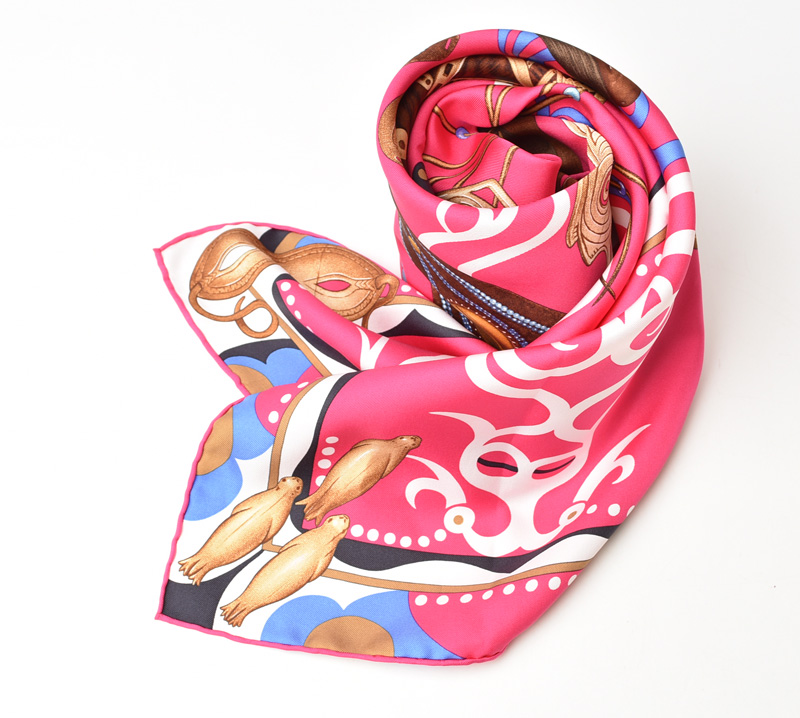 HERMES（エルメス） スカーフ カレ90 シルクツイル 北極圏のまなざし