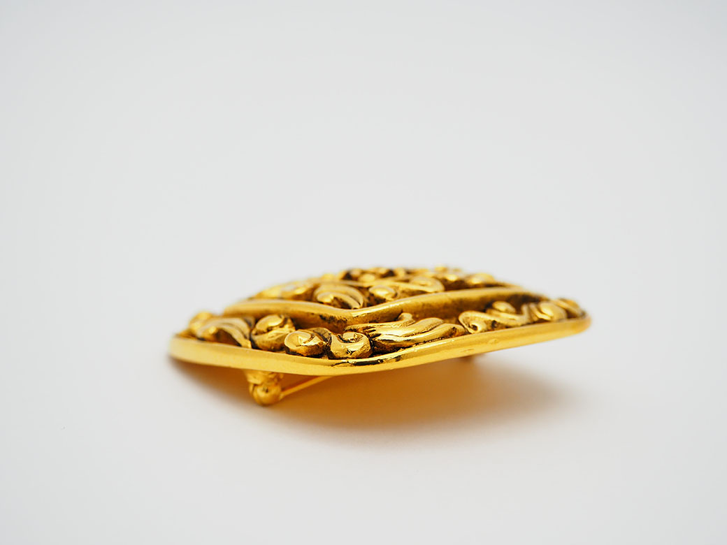 CHANEL（シャネル） ヴィンテージ ひし形 ココ ブローチ ゴールド