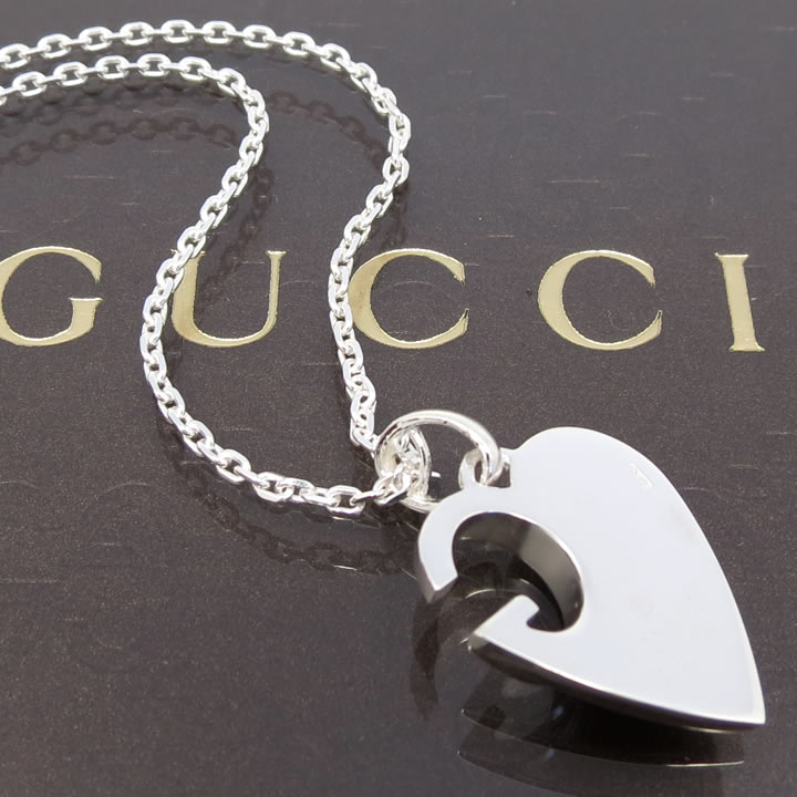 GUCCI（グッチ） ネックレス ペンダント ハートペンダント 233963
