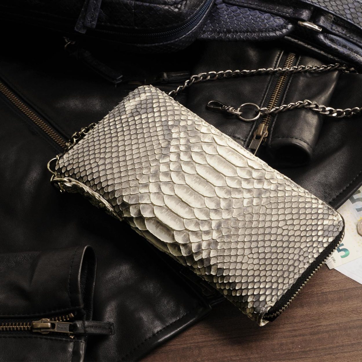 sankyo shokai（三京商会） ダイヤモンド パイソン 長財布 ラウンド