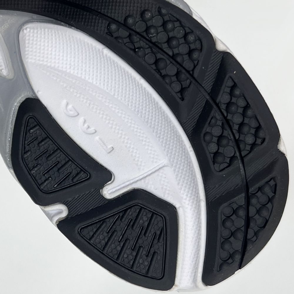 ASICS（アシックス） 【サイズ交換送料無料】ブラック×ホワイト