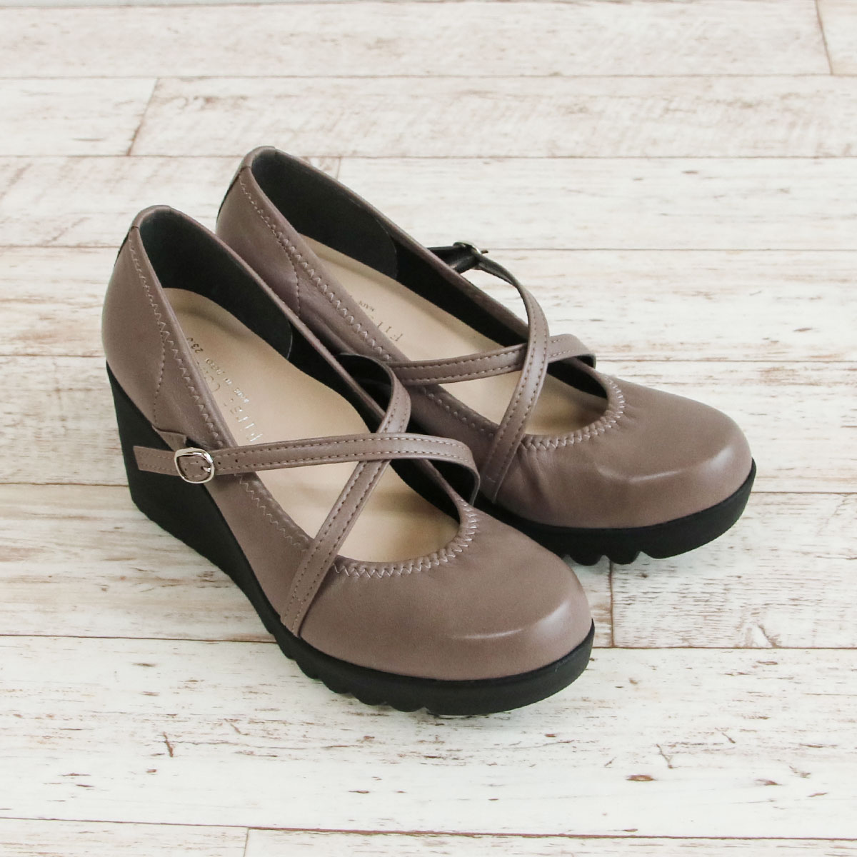 FIRST CONTACT（ファーストコンタクト） パンプス 痛くない 柔らかい