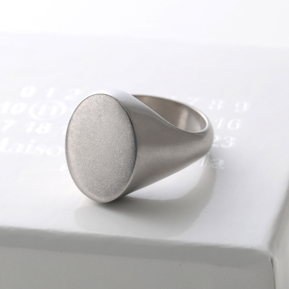 Maison Margiela（メゾンマルジェラ） リング シュヴァリエ SM1UQ0091