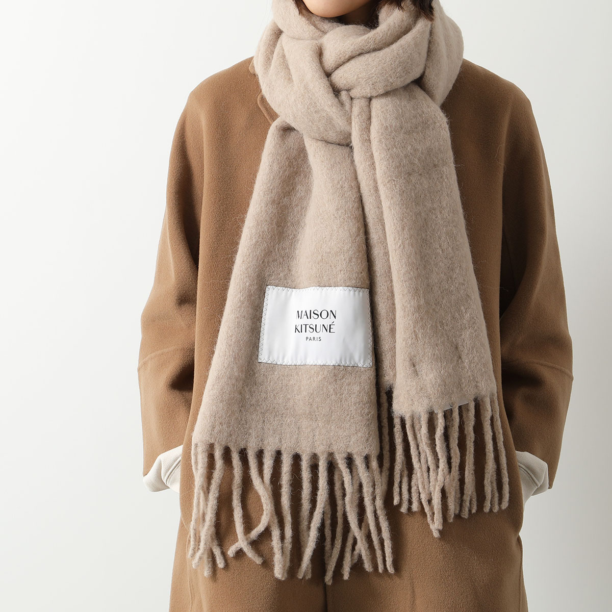 MAISON KITSUNE（メゾン キツネ） マフラー BABY ALPACA PLAIN SCARF