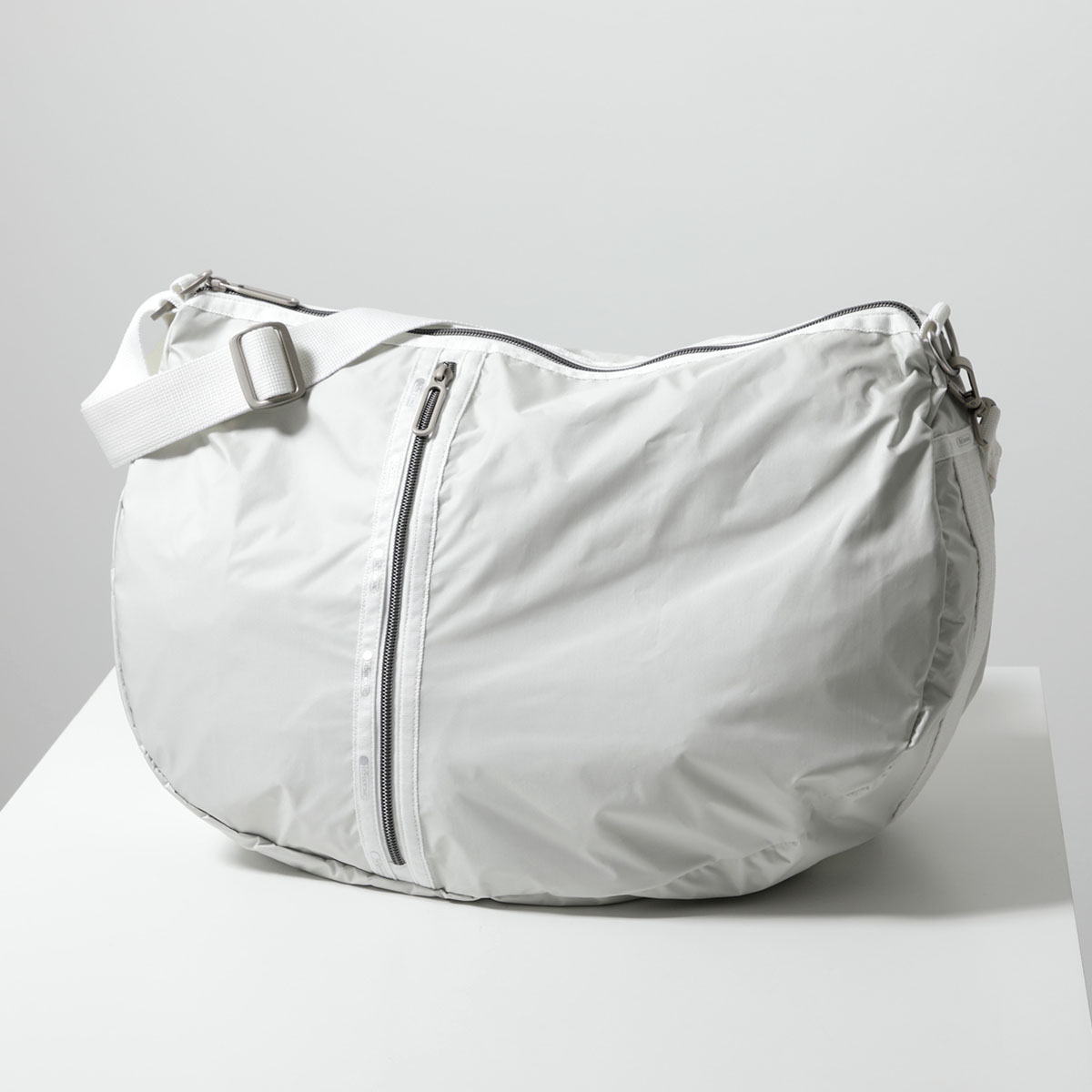 LeSportsac（レスポートサック） ショルダーバッグ ESSENTIAL