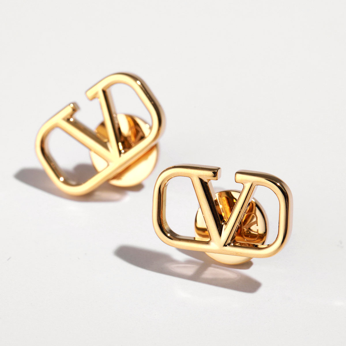 VALENTINO（ヴァレンティノ） ピアス 7W2J0G76MET レディース Vロゴ