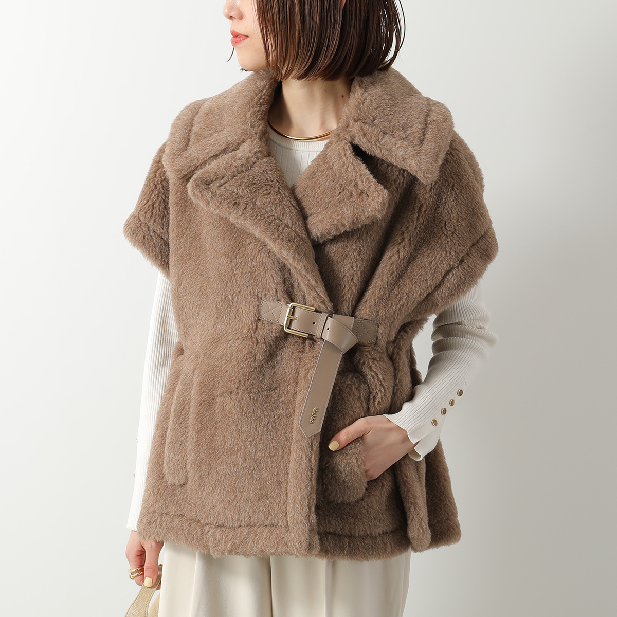 Max Mara（マックスマーラ） ケープ NEWABAVO4 ニューアバボ