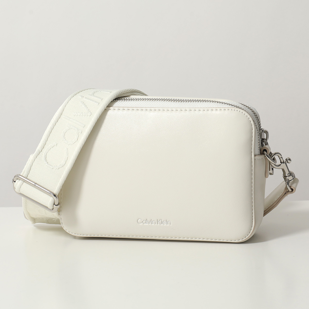 Calvin Klein（カルバン・クライン） ショルダーバッグ WEBBING DOUBLE