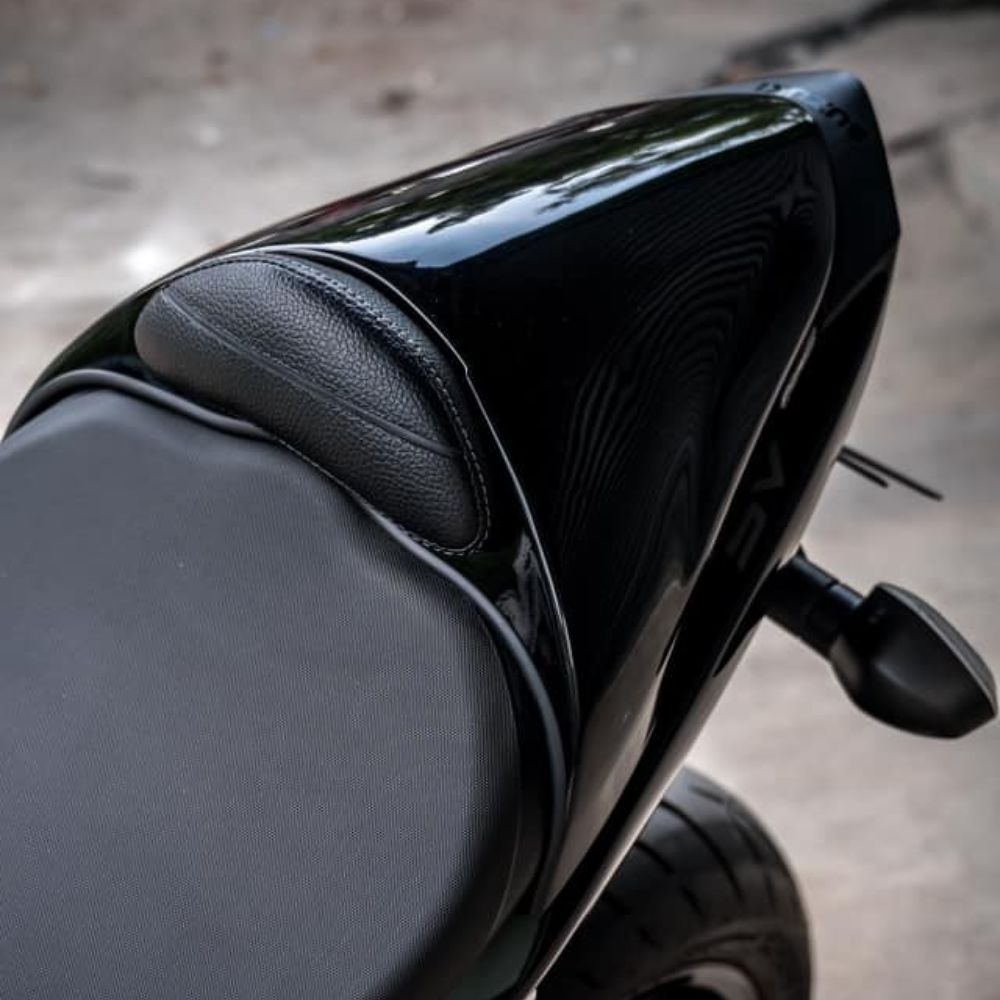 MOTOZAAA製 リアシートカウル バックカバー シングルシートカウル