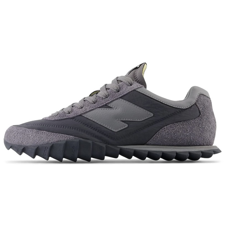 New Balance（ニューバランス） スニーカー URC30EG GRAY シューズ