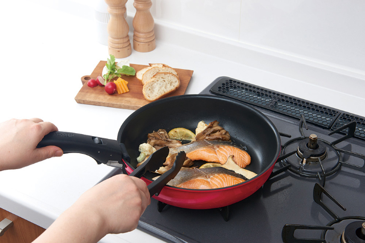 サーモス 取っ手のとれるフライパン 9点セットAA レッド KSA-9A R ( 1