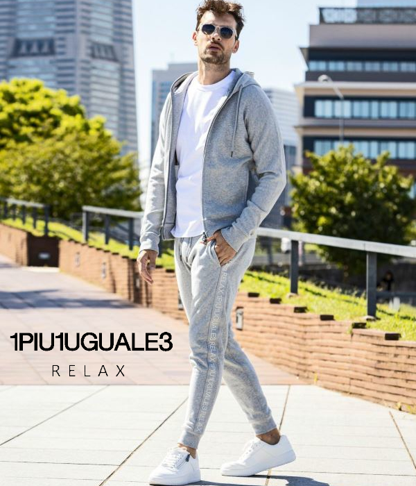 1PIU1UGUALE3 RELAX ウノピゥウノウグァーレトレ リラックス