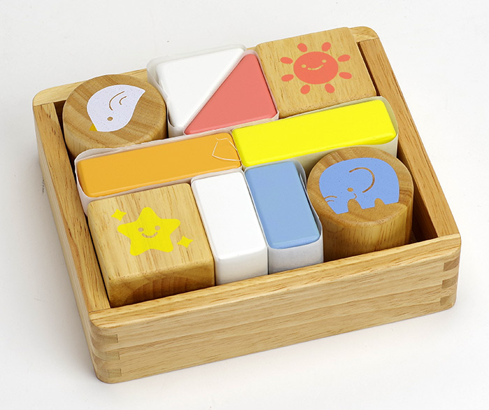 NICHIGAN（ニチガン） 音の鳴るつみき 積み木 知育玩具 1.5歳 1歳半