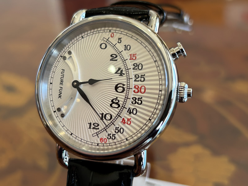 FUTURE FUNK（フューチャーファンク） レトログラード 腕時計