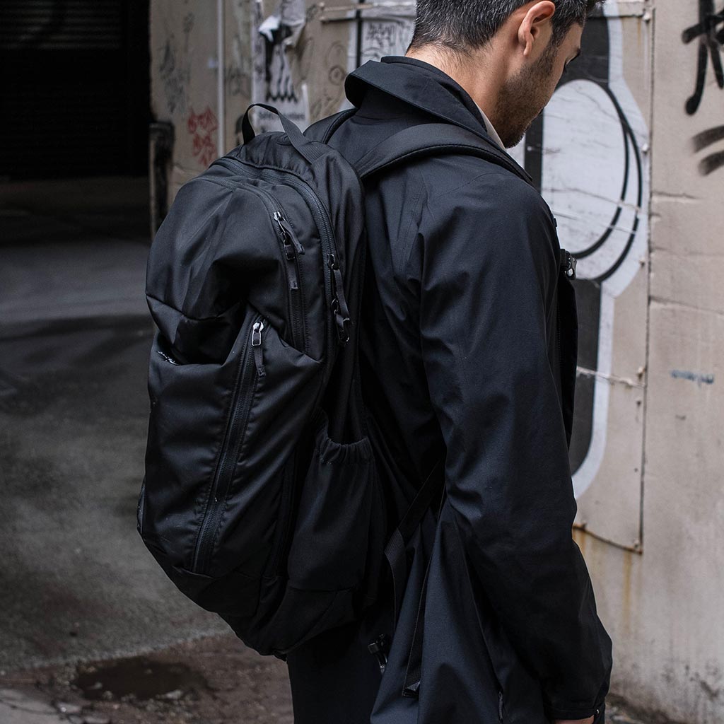 Arc'teryx Mantis 32 Review – SHELLZINE