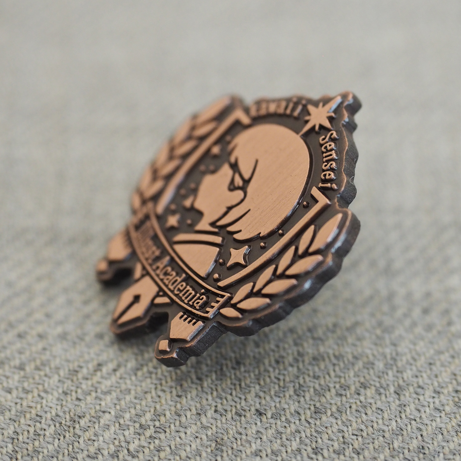 団体・メンバー章 M-084 – オリジナルピンバッジ製作 ピンズの王様