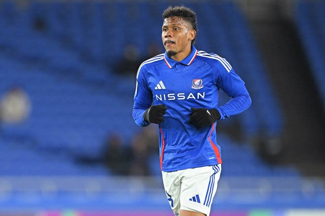 画像】圧巻の守備範囲で無失点勝利に貢献！横浜F・マリノスに新加入の