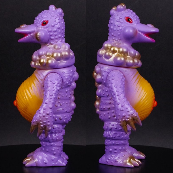 ブルマァクの幻の金型より「ライブキング」のミドルサイズも登場