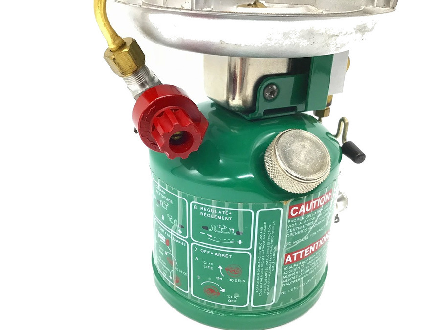 Coleman(コールマン)のイージーライトシステムを採用したカナダ製の