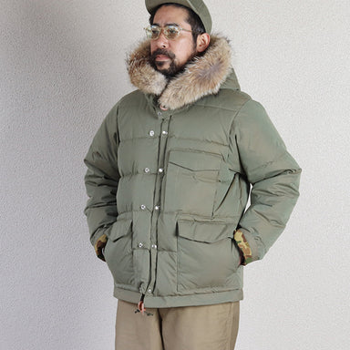 SASQUATCH DOWN JACKET / YARN-DYED KHAKI GREEN — SPEEDWAY