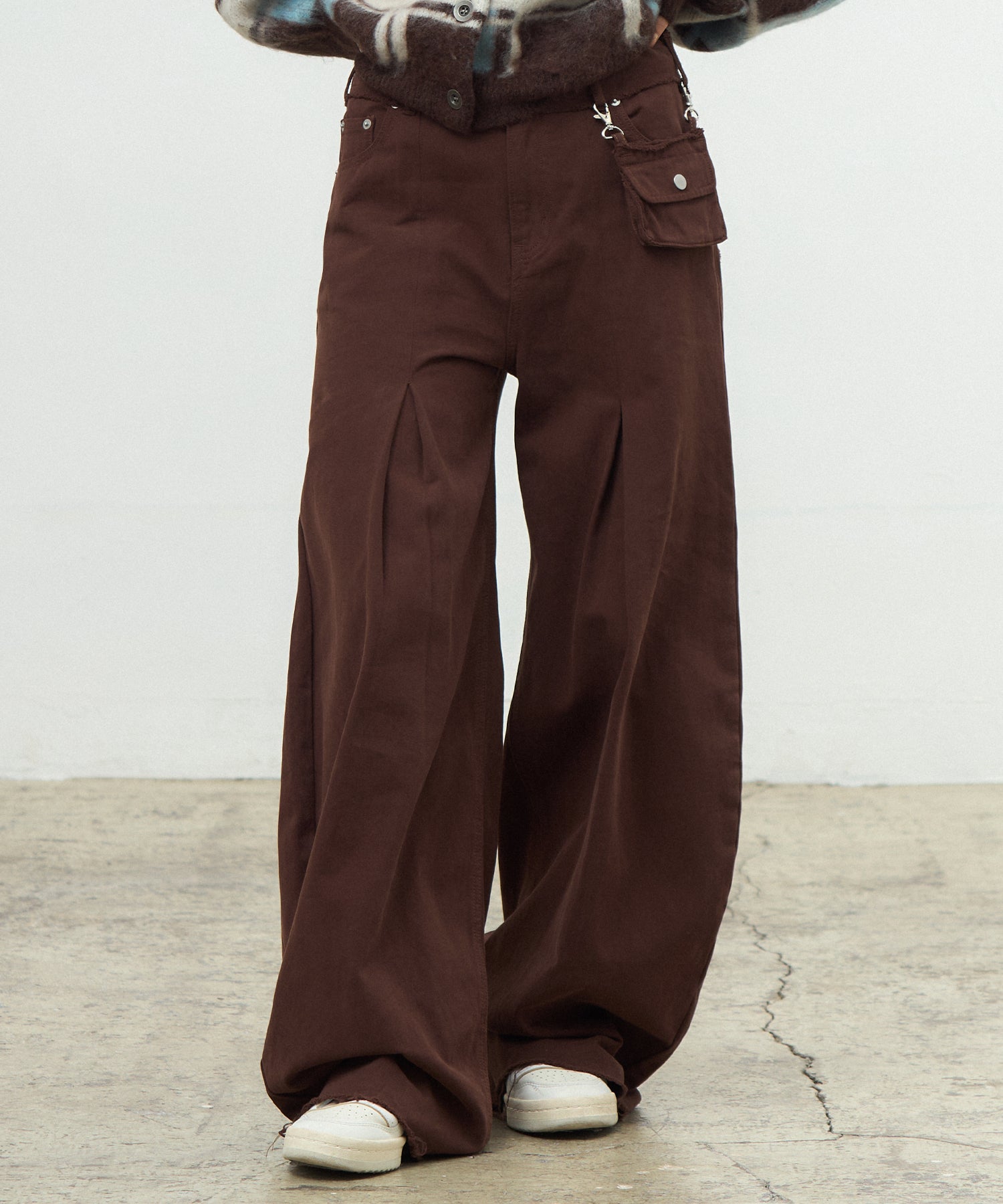 ウエストポーチカーブセンタータックパンツ｜ACLENT（アクレント）