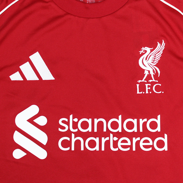 リバプール 25-26 ホーム 半袖レプリカユニフォーム 22.ヒューゴ