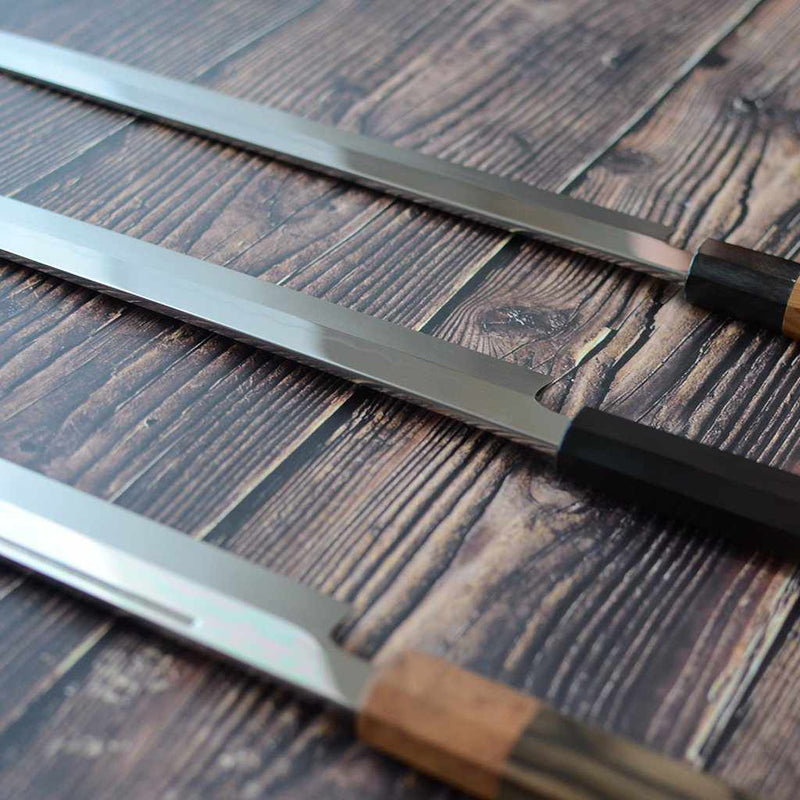 郷右馬允義弘 白二鋼水焼本焼 柳刃包丁300mm 鏡面波浮かし-樋入り