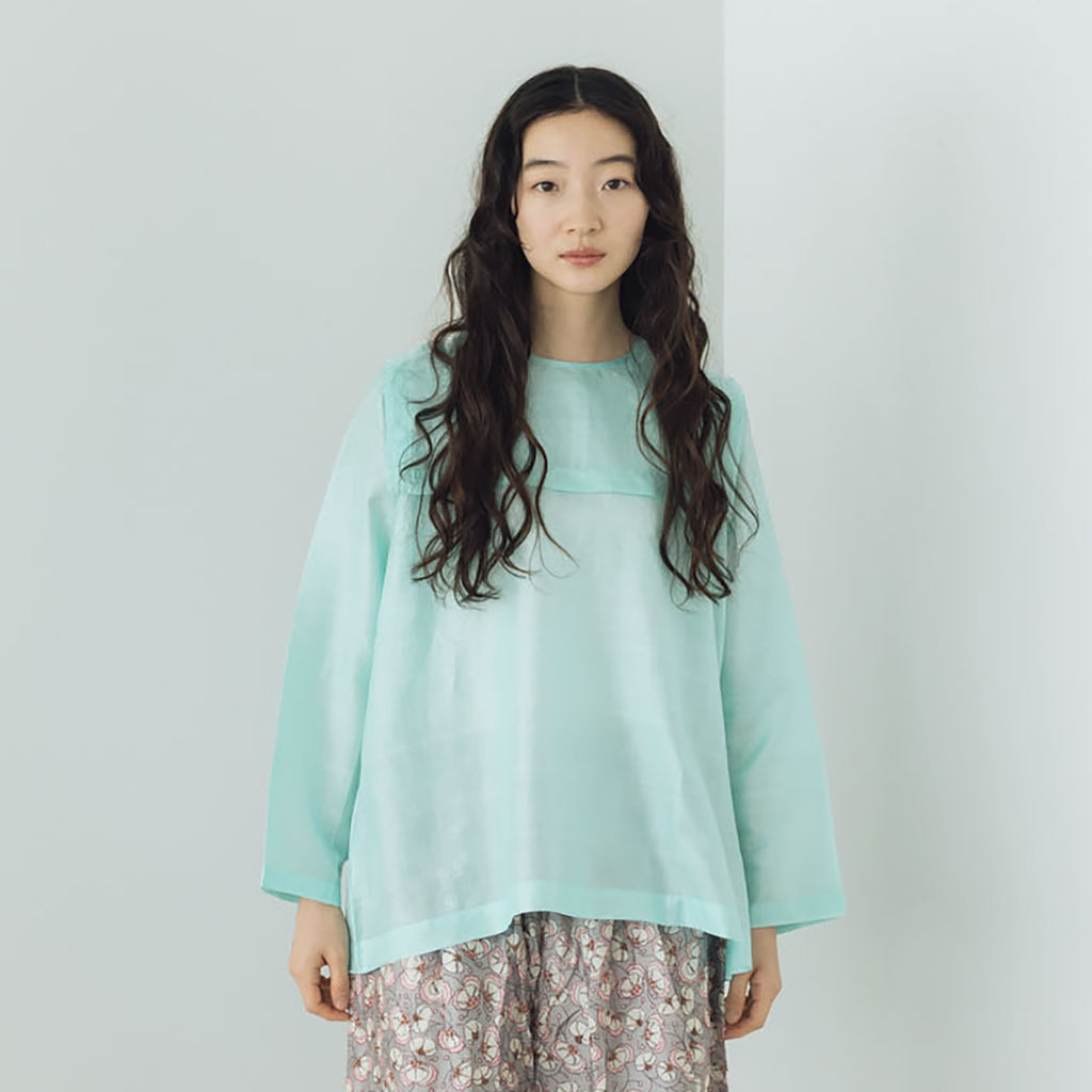 BUNON バックボタンセーラーブラウス ｜くらすこと公式オンラインストア