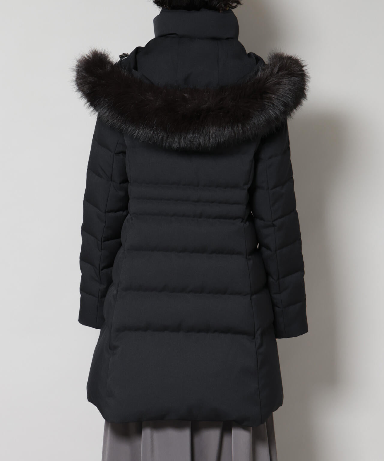 西川 ダウン (R)」サージ ロング ダウン