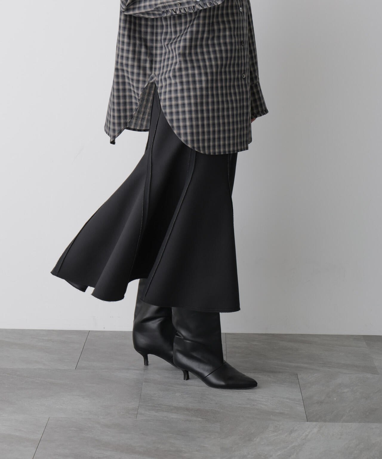 STEVELOUR」ダンボールシェル スカート