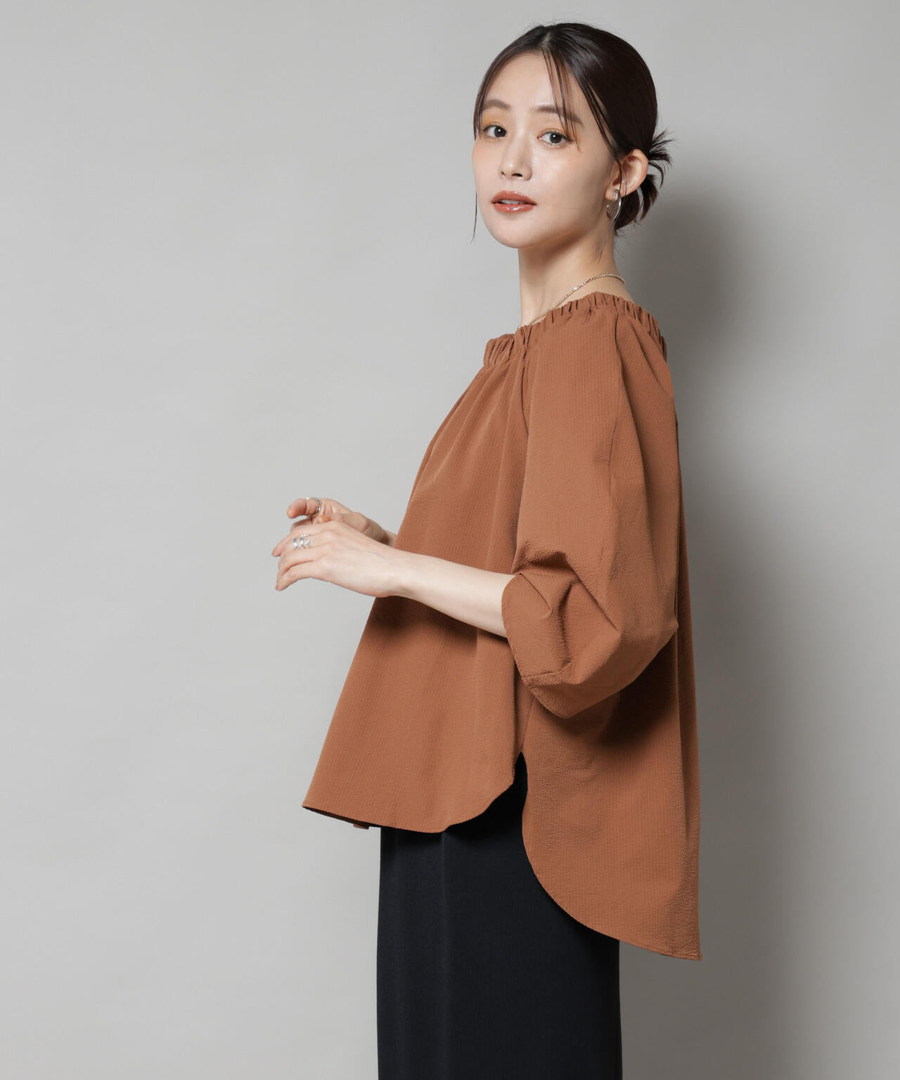 ボリューム ギャザータック スリーブ ブラウス