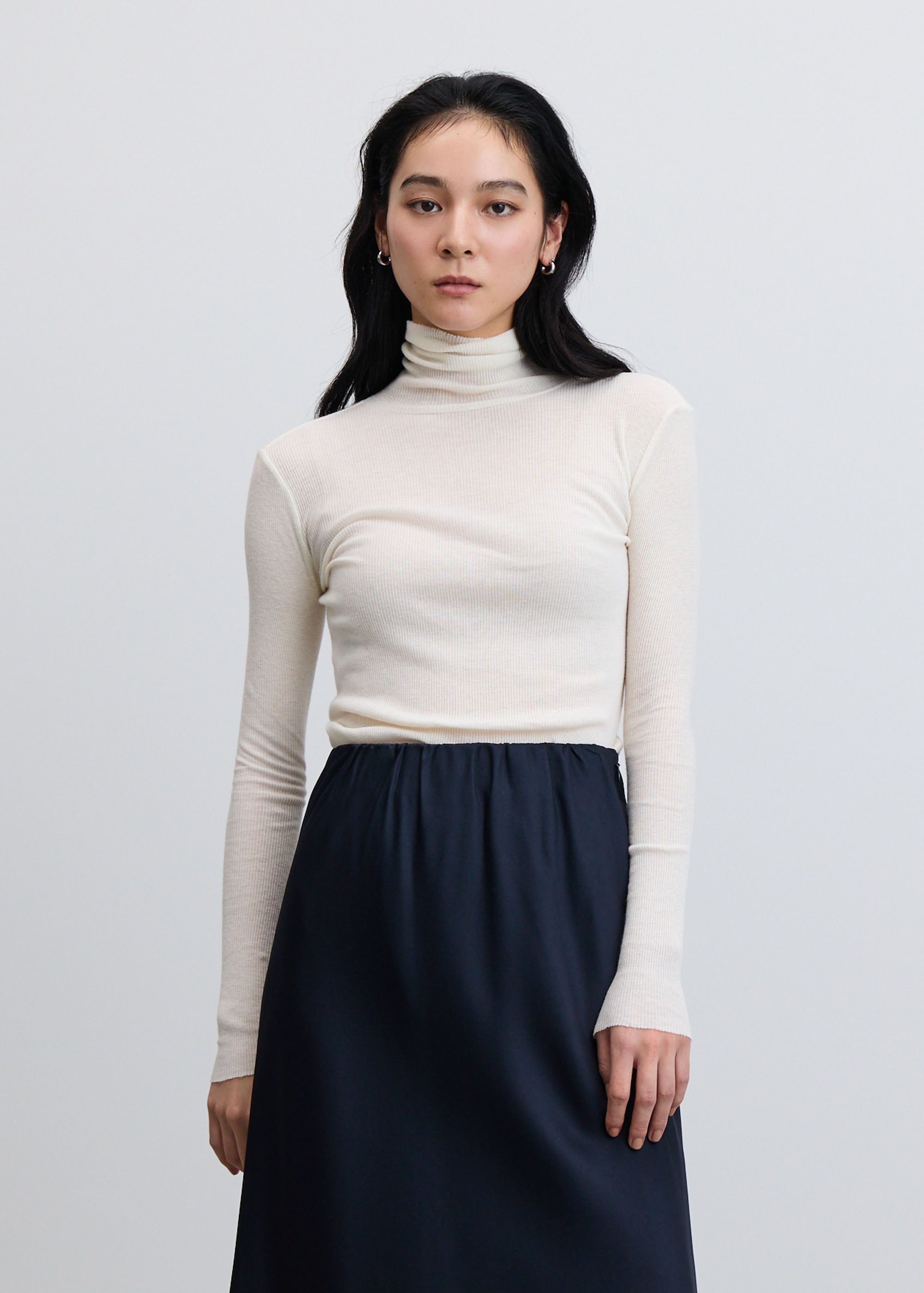 カシミヤ混タートルネックカットソー - SOÉJU online store｜上質な