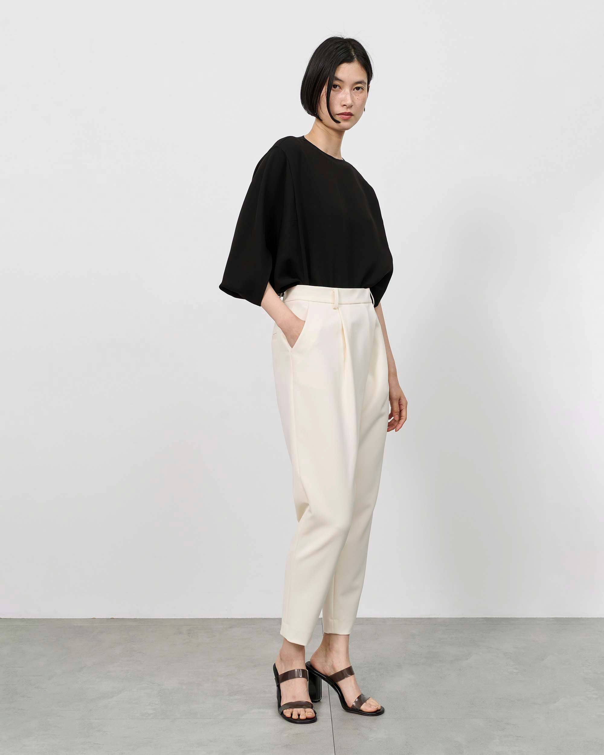 ストレッチファインタックパンツ - SOÉJU online store｜上質な大人の