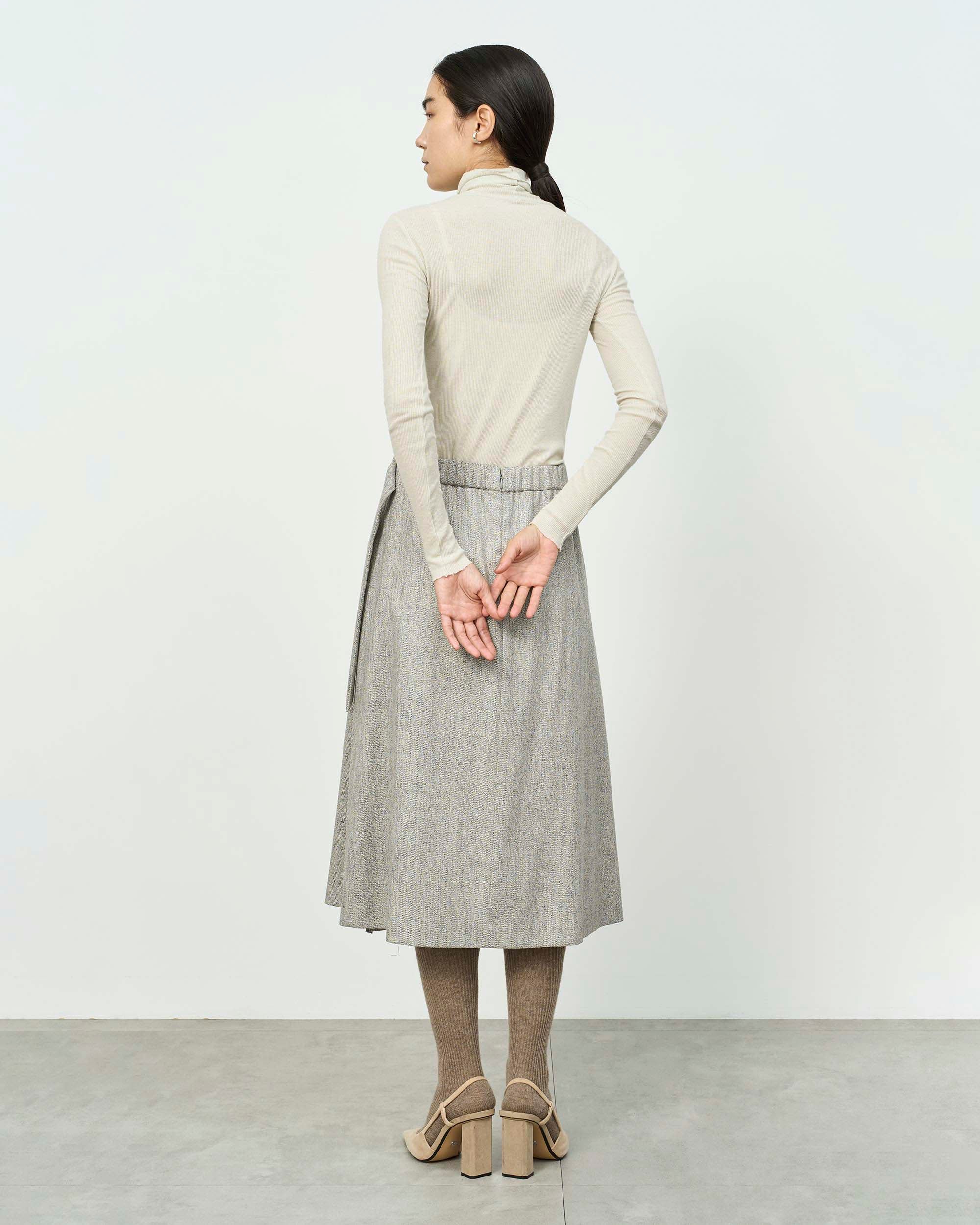 ヘリンボーンセミフレアスカート - SOÉJU online store｜上質な大人の