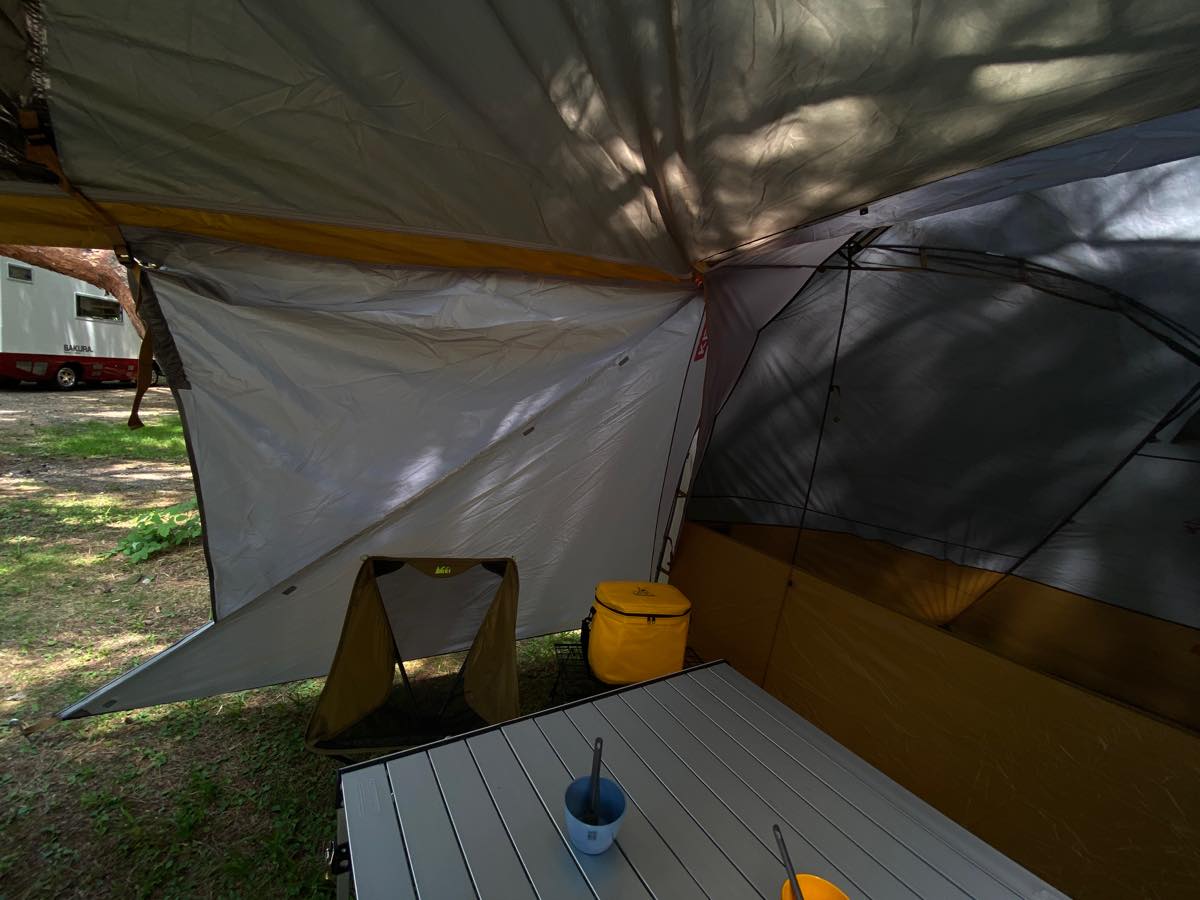 自立式カーサイドテント「カブース4」はまだまだ暑い日が続く車中泊