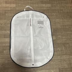 MONCLER モンクレール ガーメントバッグ ホワイト 衣装カバー - メルカリ