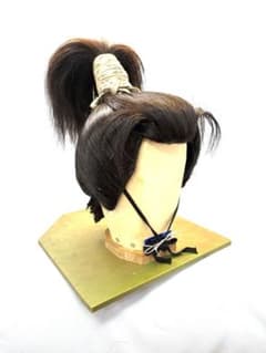 しげもり、夜会巻き中小サイズ(NO3明るめ)中古日本髪かつら、ケース