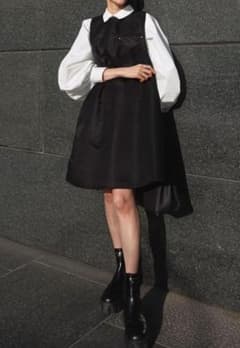 ELLIE エリー 即完売 ナイロンノースリーブワンピース - メルカリ