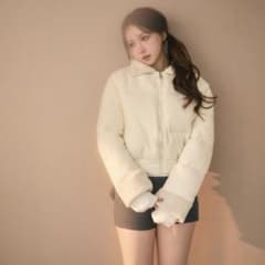 TITTY&CO. キルティングラメボアダウン - メルカリ