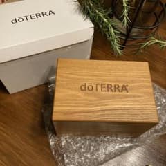 新品 ドテラ アロマオイルケース doTERRA 木箱 コンベンション 非売品