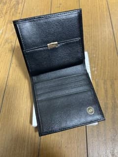 即日発送】皇居限定 特製二つ折り財布 ブラック 黒 本革 - メルカリ