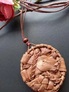 2026年最新】山葡萄ペンダントの人気アイテム - メルカリ