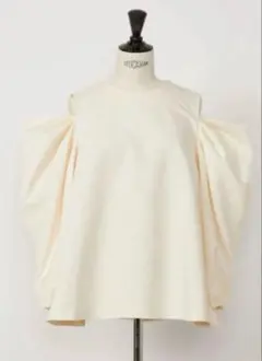 2026年最新】heve ブラウスの人気アイテム - メルカリ