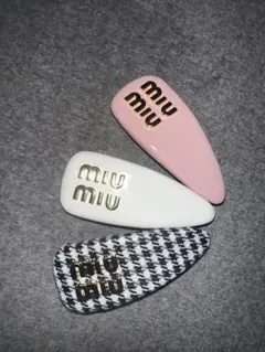 2026年最新】mIumIu ヘアピン ピンクの人気アイテム - メルカリ