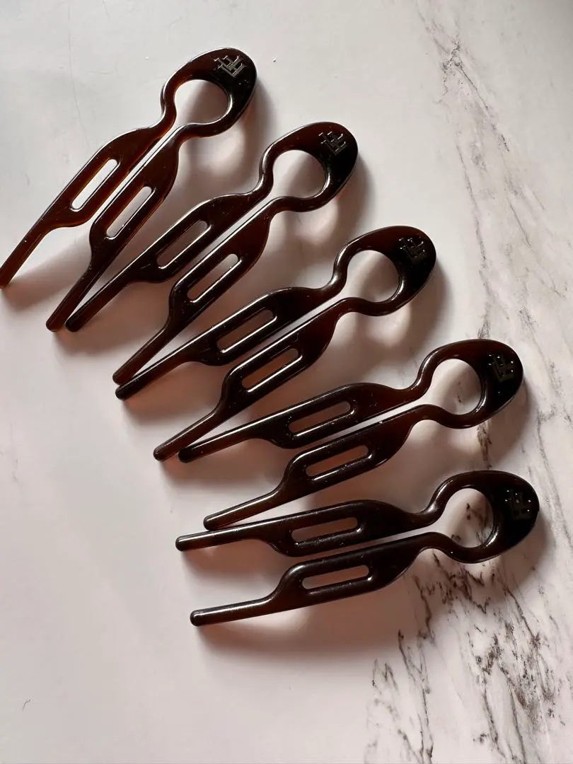 2026年最新】fiona franchimon ヘアピンの人気アイテム - メルカリ