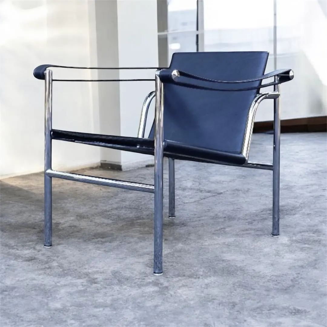 2026年最新】カッシーナ LC1の人気アイテム - メルカリ