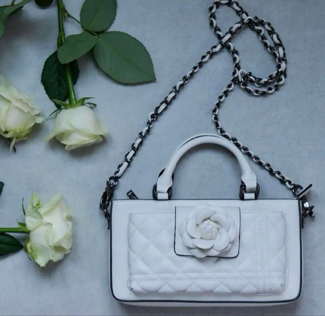 2026年最新】riu フォーンバッグの人気アイテム - メルカリ