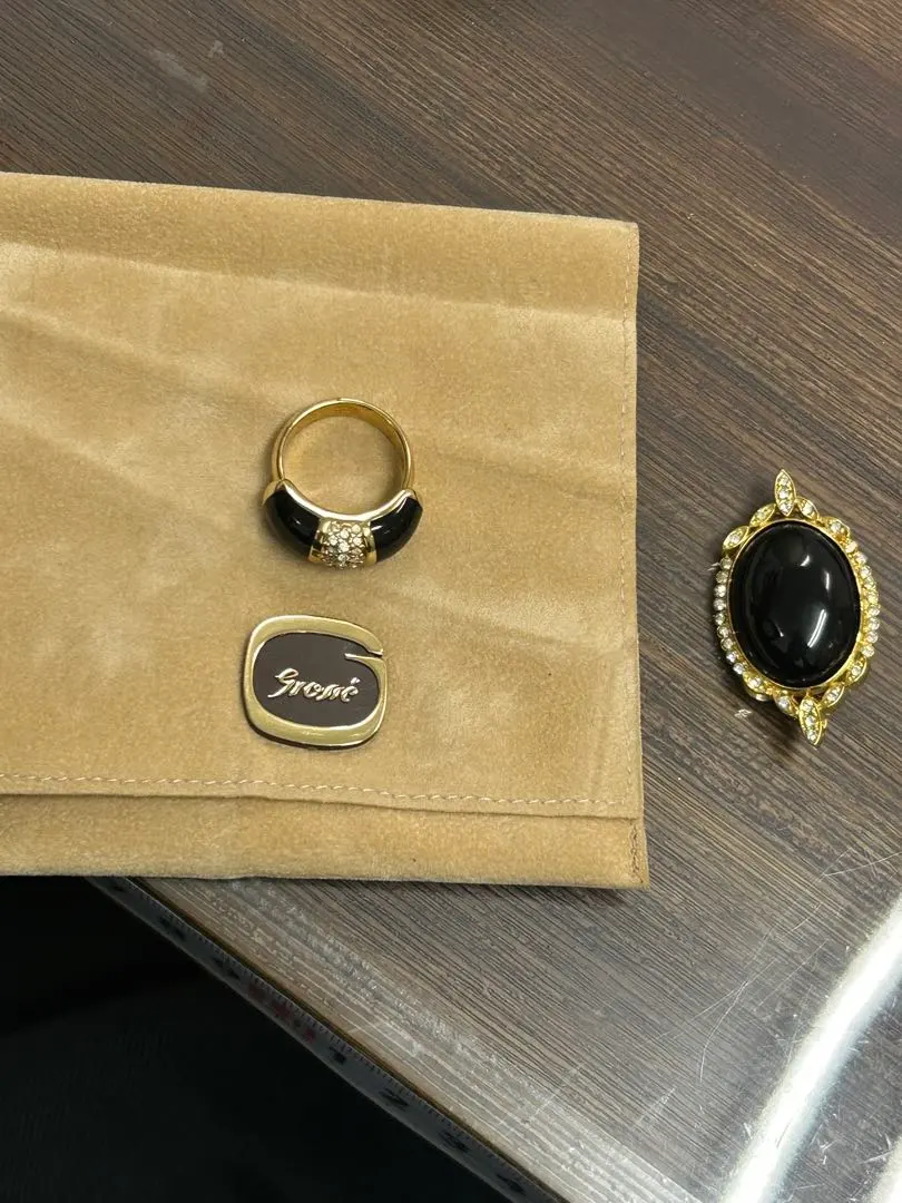 2026年最新】grosse ブローチの人気アイテム - メルカリ