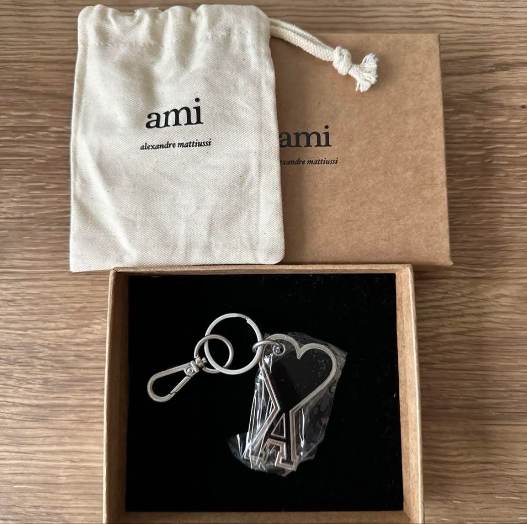 2026年最新】AMI PARIS キーホルダー・キーリングの人気アイテム